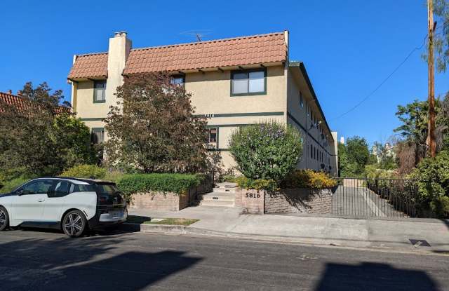 5816 Etiwanda Ave - 5816 Etiwanda Avenue, Los Angeles, CA 91356