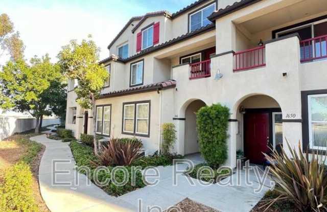 1646 Paseo Aurora photos photos