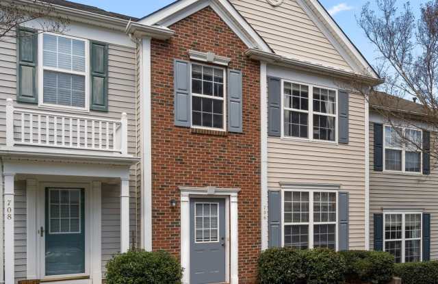 706 Canyon Lake Circle photos photos