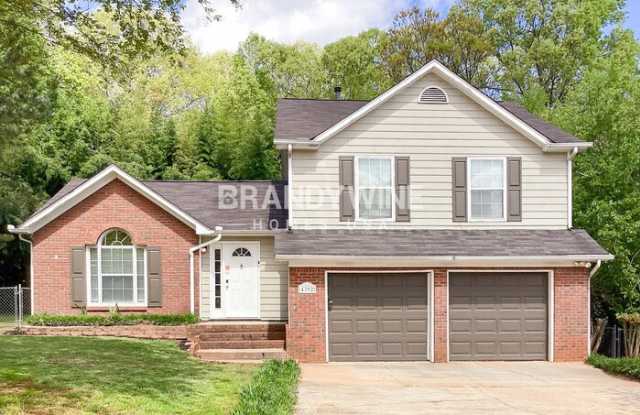 4392 Westchester Court photos photos