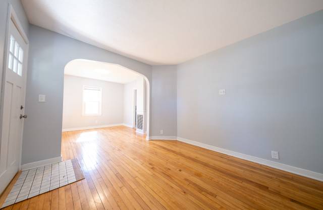 1706 Buchanan St. NE Gallery 3