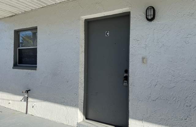 Available Now! - Renovated 2-Bedroom 2-Bath Apartment in Pinellas Park, FL Gallery 4