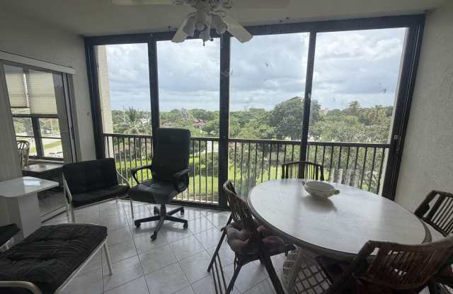 14475 Strathmore Lane Gallery 3