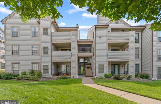 6921 MARY CAROLINE CIR #6921F - 6921 Mary Caroline Circle, Franconia, VA 22310