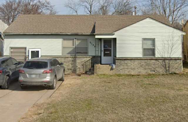 3 Bed | 1.5 Bath | Close to Downtown & Airport photos photos