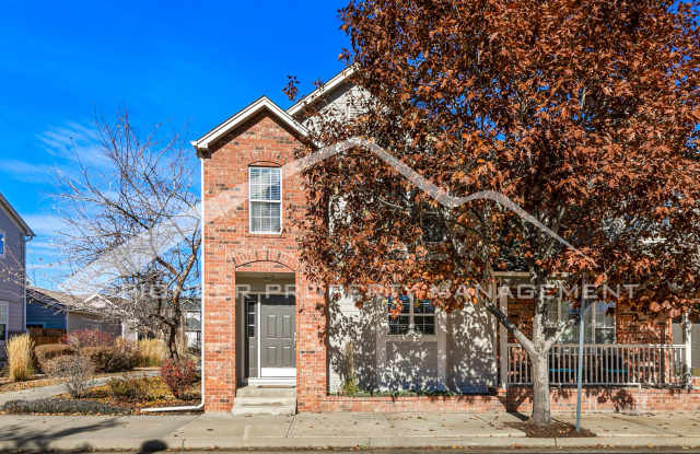 Spacious Townhouse with Fenced Patio and Washer/Dryer photos photos