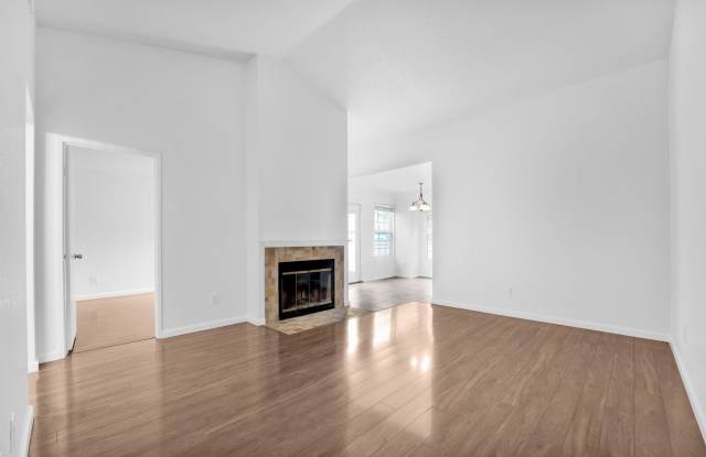 Hercules 2 Bedroom Condo with 1-Car Garage photos photos