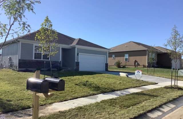 708 South Cherry Street - 708 S Cherry St, Gardner, KS 66030