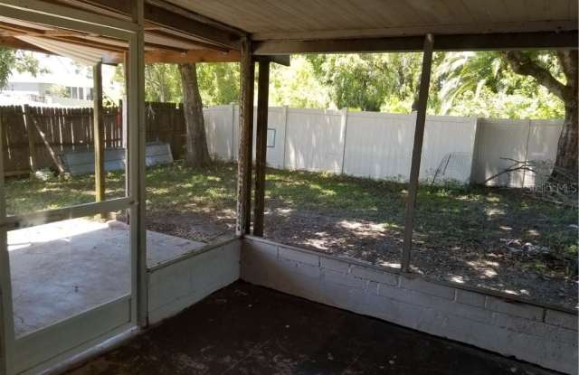 3221 BROOKFIELD DRIVE Gallery 2