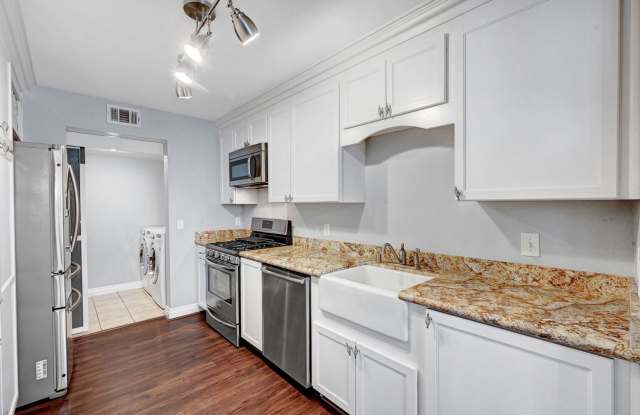 Stunning Summerlin Townhome! Gallery 4