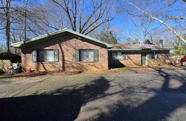 2 bed 1 bath duplex on Barber St. photos photos