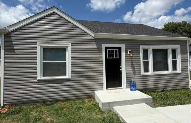 2 Bedroom 1 Bath Home For Rent Near Madison Street! photos photos