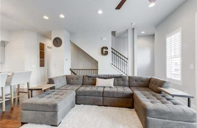 723 Taylor Court Gallery 4