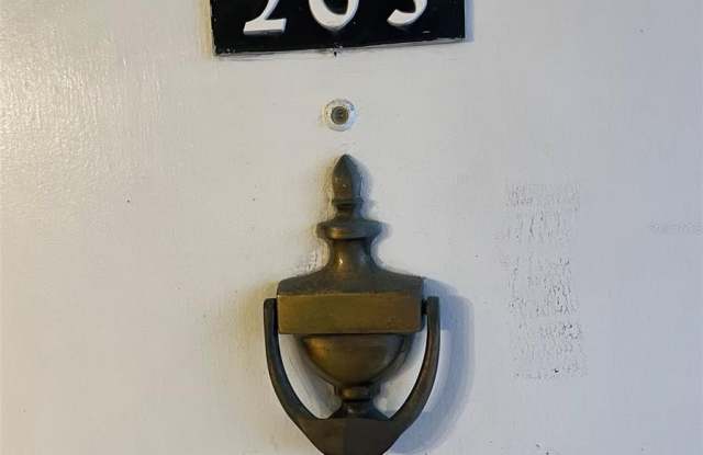 14531 WALSINGHAM Road Gallery 3