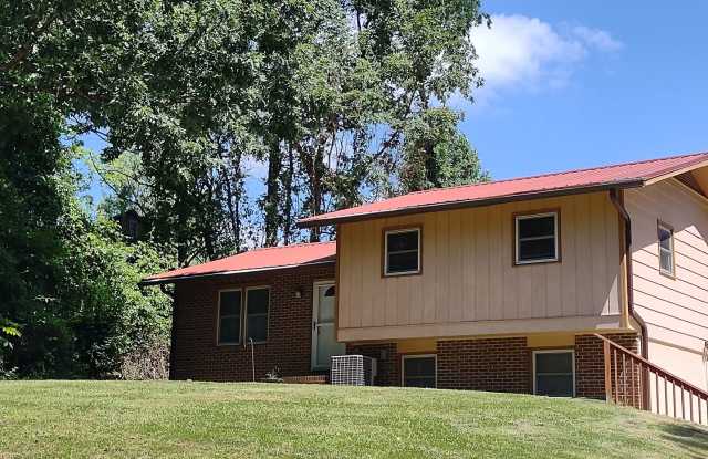 717 Connor Ave photos photos