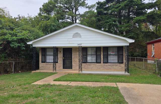 MOVE-IN SPECIAL 1/2 OFF 1ST MONTH'S RENT!! - 1487 Pope Street, Memphis, TN 38108