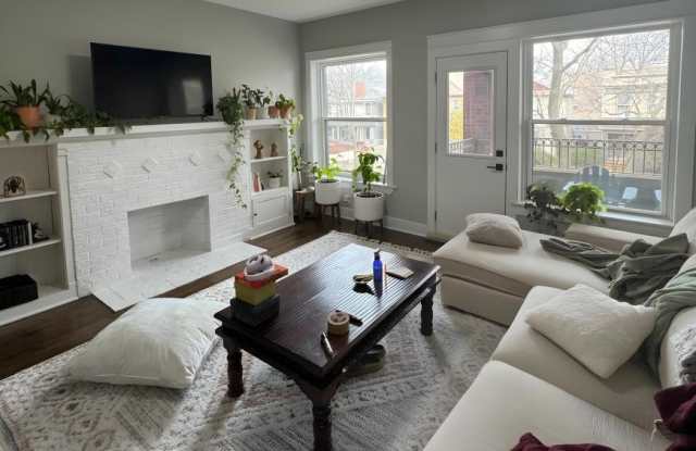 1235 West Granville Ave. photos photos