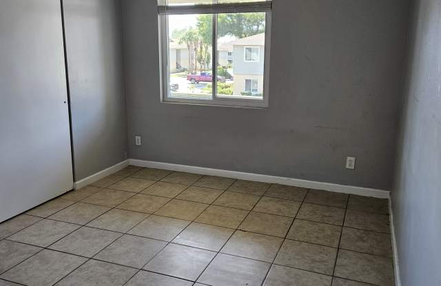 205 Berry Tree Pl
Brandon, FL 33510-4353-1 Gallery 3