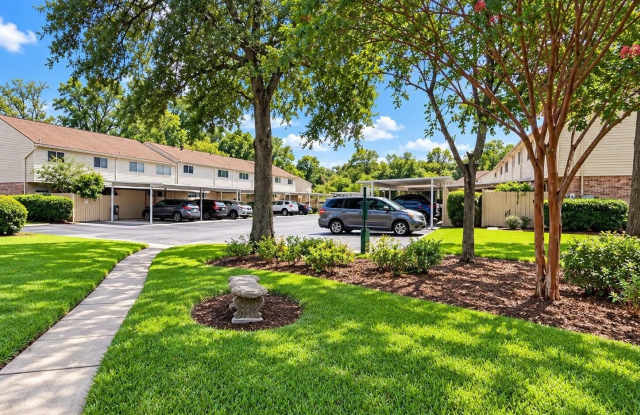 8175 SUTTON Place N Gallery 3