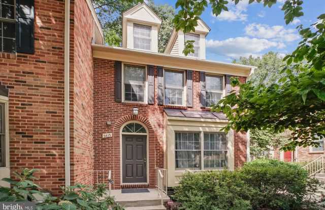 5415 GROVE RIDGE Way unit: 101 - 5415 Grove Ridge Way, North Bethesda, MD 20852