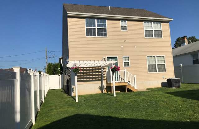 3 Bedroom, 2 Bath home in Brookland Terrace Gallery 3