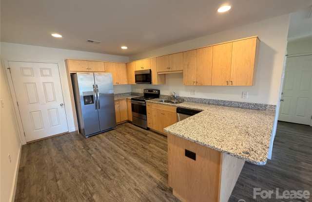 4012 Eugene Drive Gallery 3