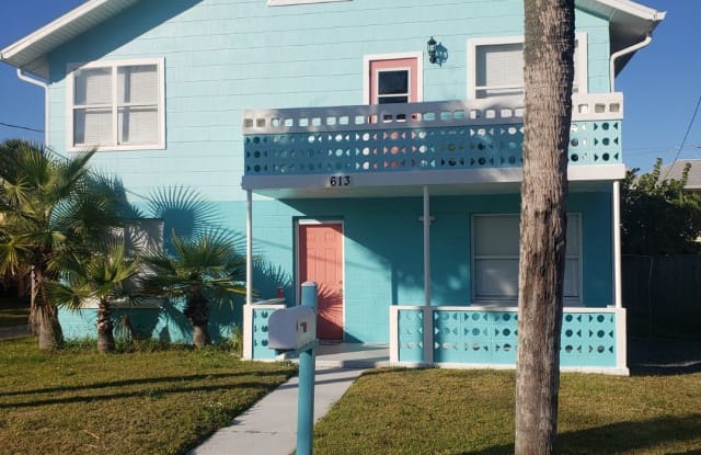 613 Braddock Ave - 613 Braddock Avenue, Daytona Beach, FL 32118