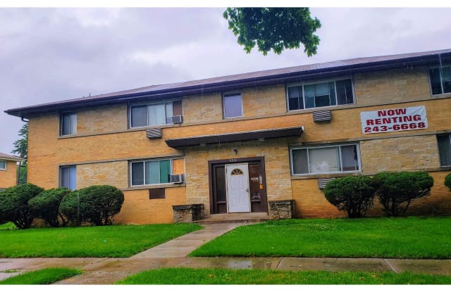 8834 W Congress Street - Garage - 8834 West Congress Street, Milwaukee, WI 53225