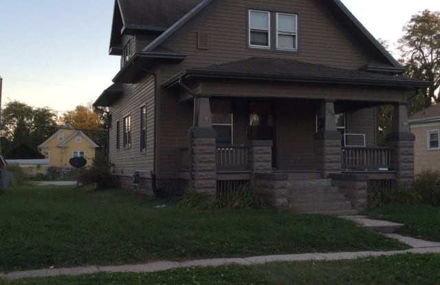 1235 Claremont St photos photos