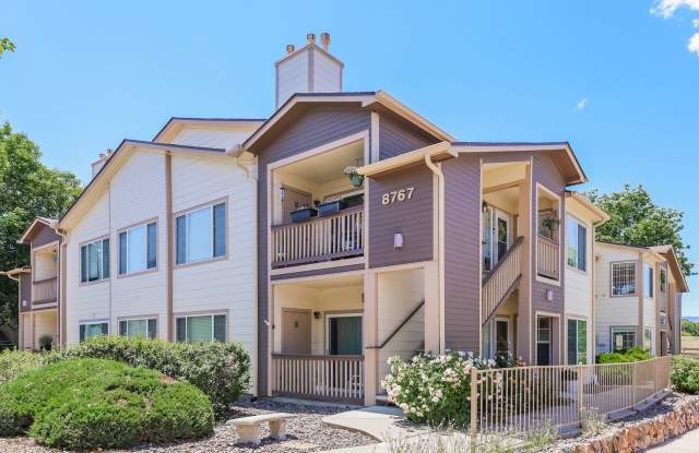 SW Littleton 3BR / 2BA Ground-Level Condo with Park Views! photos photos