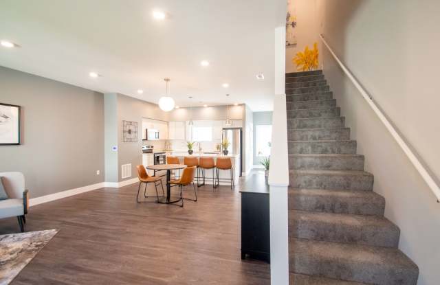 Deer Creek Townhomes Gallery 2