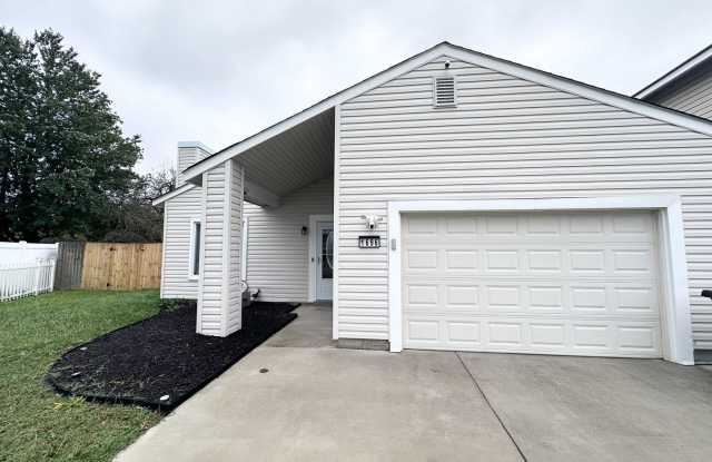 Beautifully Remodeled 3 Bedroom in the Brandon Neighborhood Gallery 1