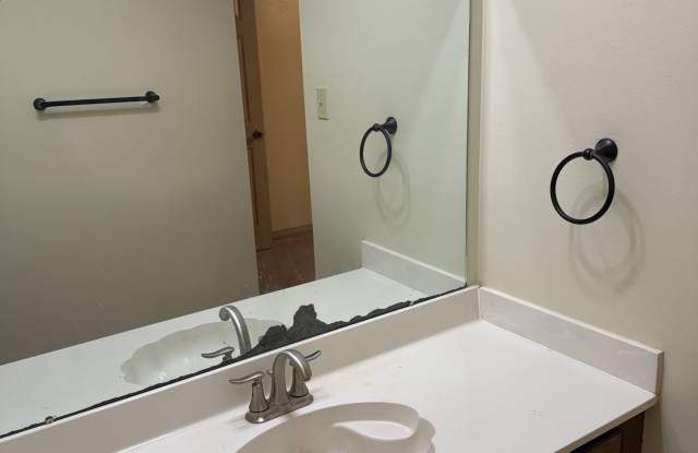 7051 Perkins Place Court Gallery 3