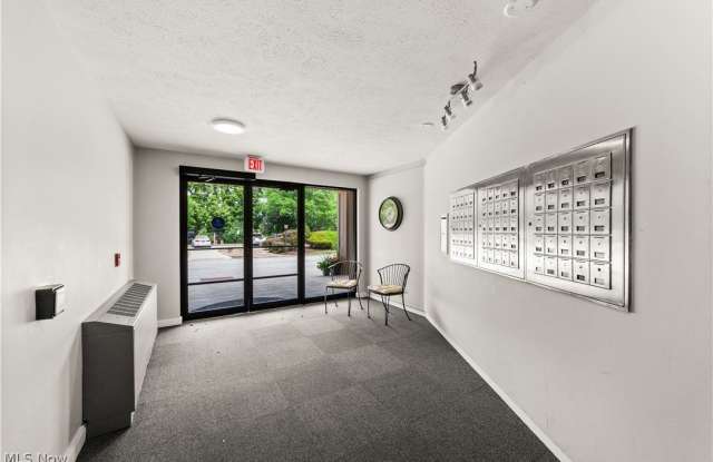 20333 Detroit Road Gallery 4