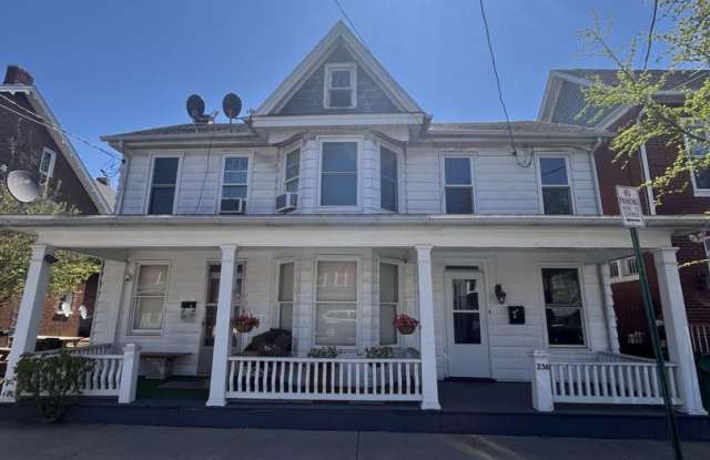 236 E King St photos photos