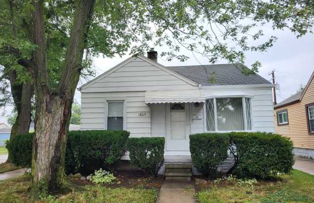 1807 Oconnor Ave photos photos