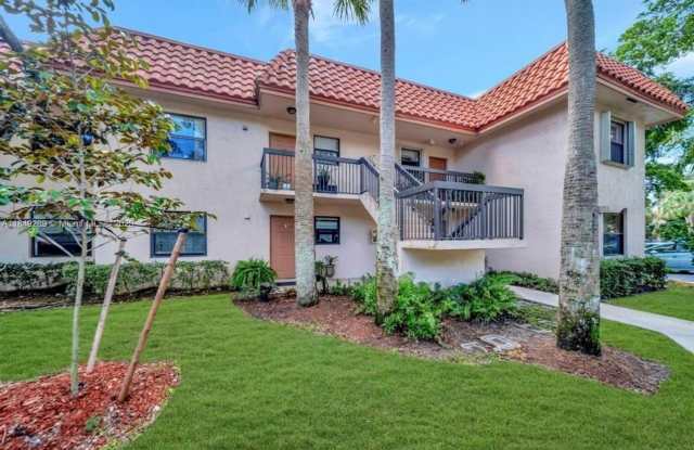 15710 E Waterside Cir photos photos