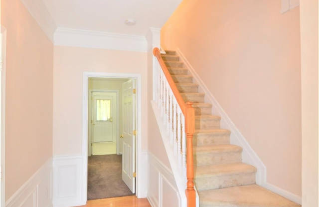 2908 Castleberry Court Gallery 2