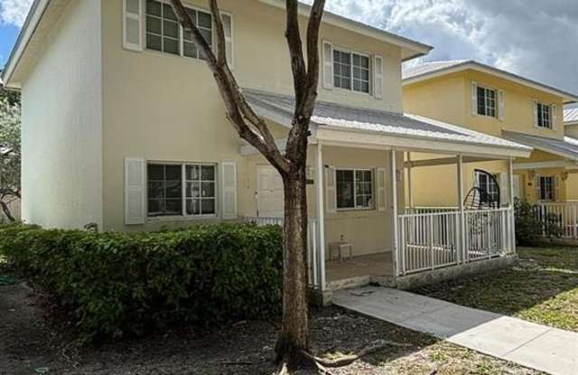 400 NW 19th Ter - 400 Northwest 19th Terrace, Miami, FL 33136