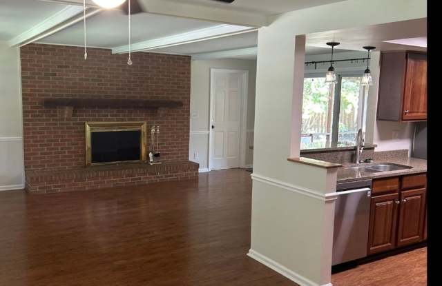 Charming Single-Family Home for Rent at 1130 Heathshire Drive, Dayton, OH 45459 photos photos