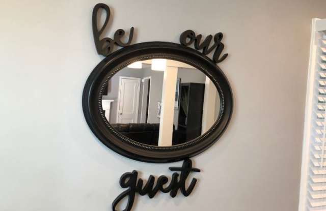 1077 Blount Gallery 3