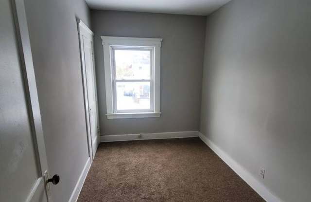 Charming 3-Bedroom Property in Prime Location (SECTION 8 VOUCHERS ACCEPTED) Gallery 4
