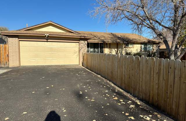 Spacious home with RV parking in Spanish Springs photos photos