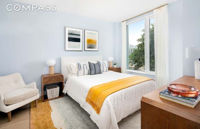 Astoria West photos photos