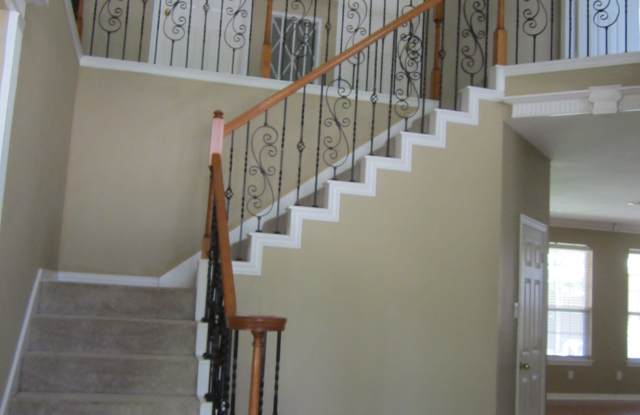 4005 Foxtail Ln Gallery 2