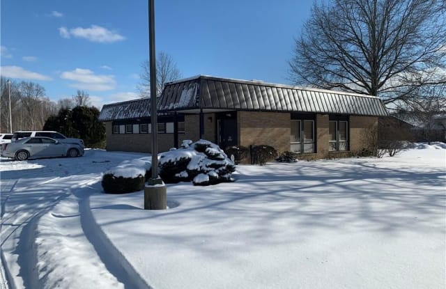 4991 Belmont Ave - 4991 Belmont Avenue, Churchill, OH 44505