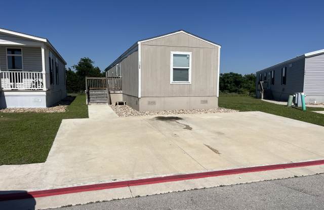 188 Green Bur Oak Loop Gallery 1