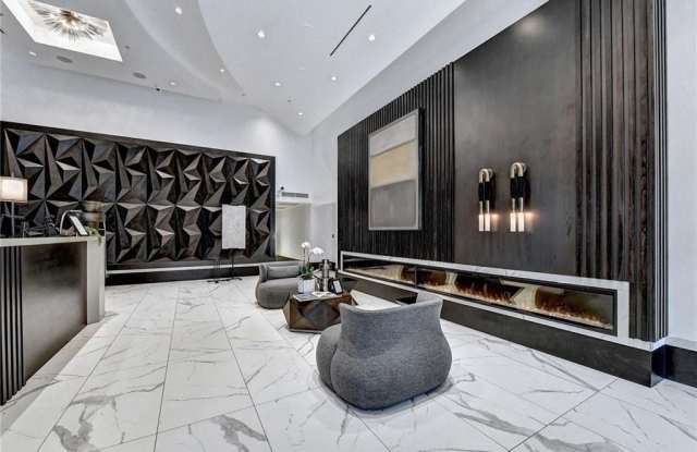 400 W Peachtree Street NW Gallery 3