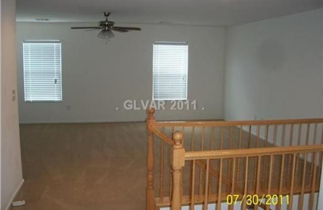 NEW FLOORING! NEW PAINT! NEW APPLIANCES! Gallery 4