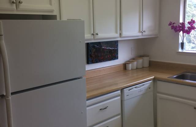 8679 Mountain Boulevard Gallery 3